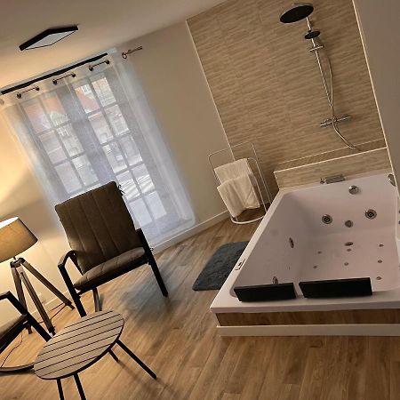 Magnifique Loft 35M2 Jacuzzi Rvb Night 1 Hotell Amiens Eksteriør bilde