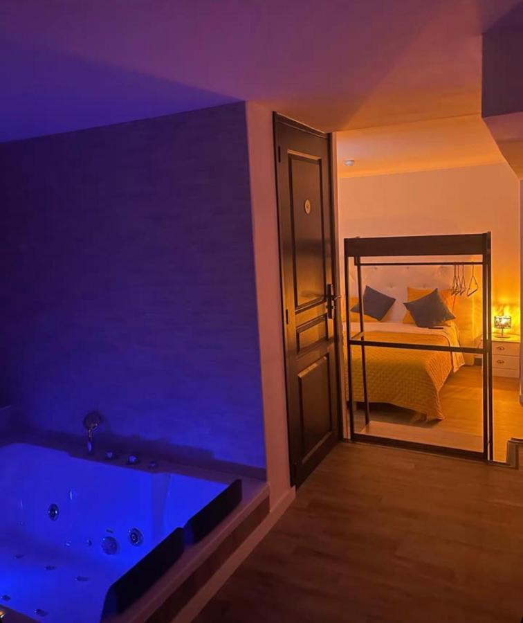 Magnifique Loft 35M2 Jacuzzi Rvb Night 1 Hotell Amiens Eksteriør bilde
