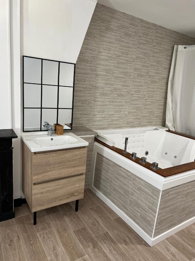 Magnifique Loft 35M2 Jacuzzi Rvb Night 1 Hotell Amiens Eksteriør bilde